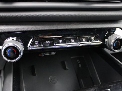 New 2026 Chevrolet Silverado EV LT image 37