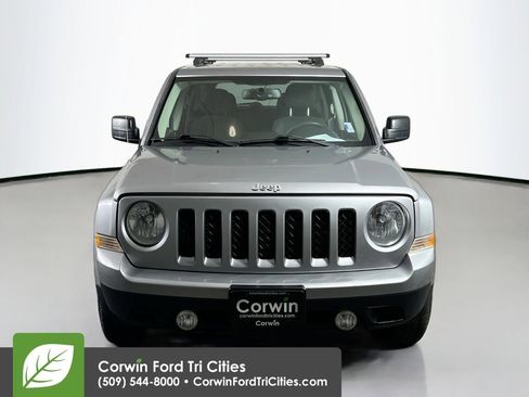 Used 2016 Jeep Patriot Sport image 4