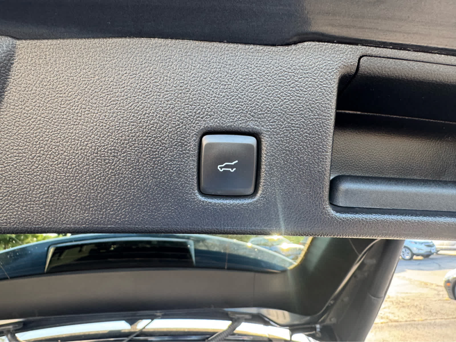 Used 2022 Ford Escape Titanium w/ Titanium Elite Package AWD/4WD image 19