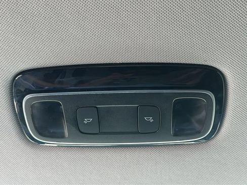 Used 2025 Hyundai Palisade SEL FWD image 30