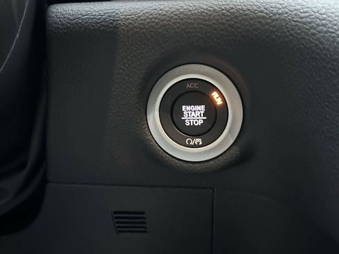 New 2026 Chrysler Pacifica Select w/ S Appearance Package image 23