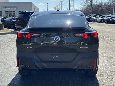 Certified 2025 BMW X2 xDrive28i image 6