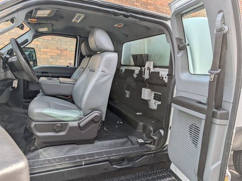 Used 2015 Ford F250 XL w/ Power Equipment Group AWD/4WD image 20