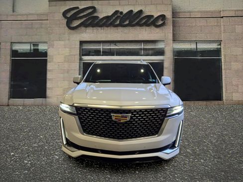 Certified 2024 Cadillac Escalade Premium Luxury AWD/4WD image 8