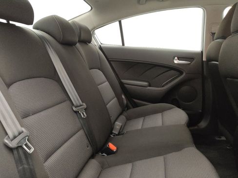 Used 2017 Kia Forte LX FWD image 19