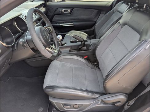 Used 2020 Ford Mustang Shelby GT350 w/ Technology Package image 13