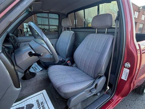 Used 1995 Toyota Tacoma RWD image 17