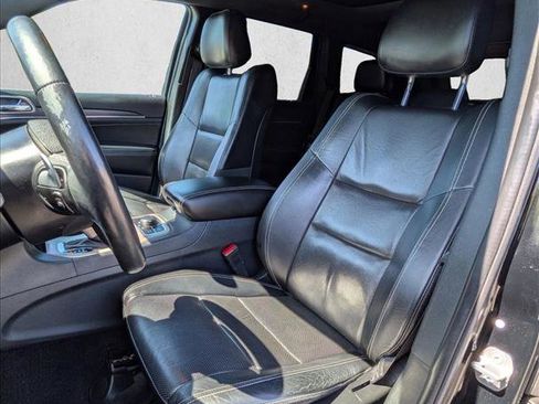 Used 2017 Jeep Grand Cherokee Limited w/ Luxury Group II image 17