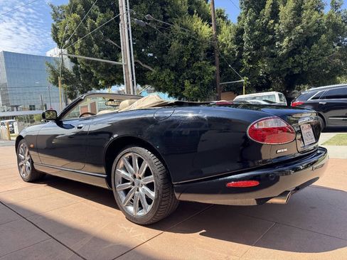 Used 2006 Jaguar XK8 Convertible RWD image 2