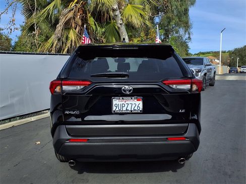 Certified 2025 Toyota RAV4 LE image 7