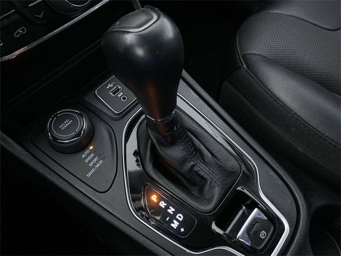 Used 2023 Jeep Cherokee Altitude Lux image 20