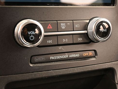 Used 2022 Ford Edge Titanium image 26