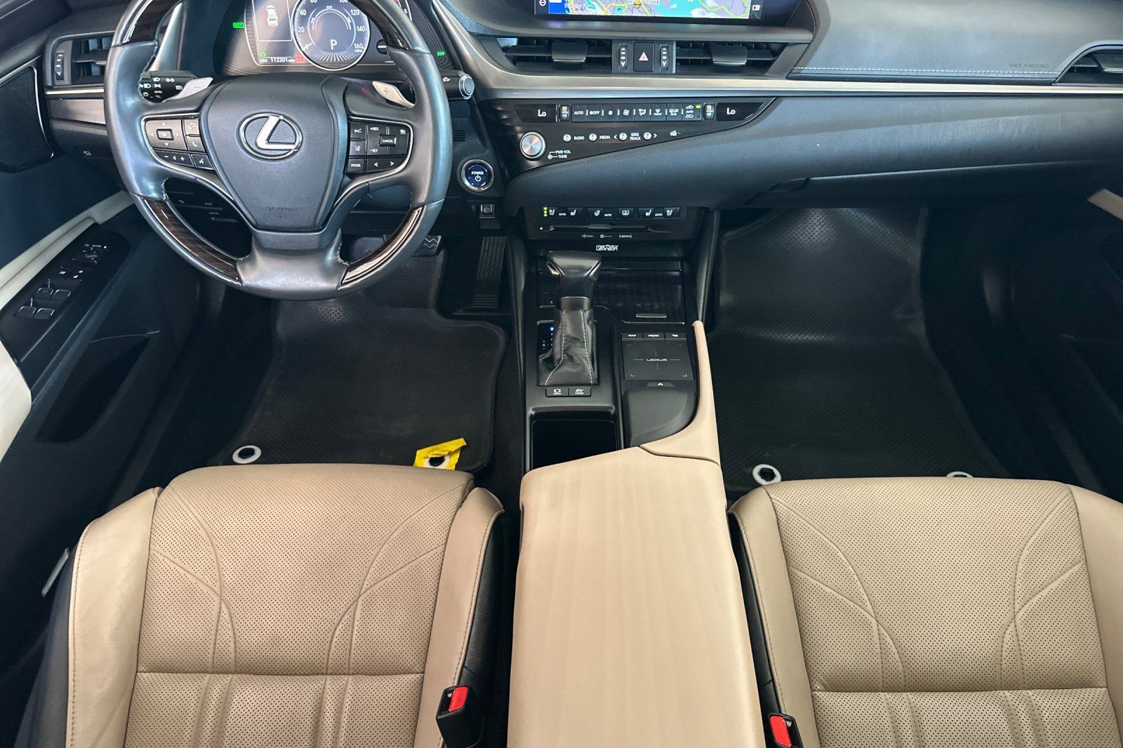 Used 2021 Lexus ES 300h w/ Accessory Package FWD image 10