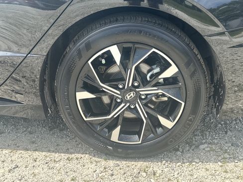 Used 2025 Hyundai Sonata SEL FWD image 19