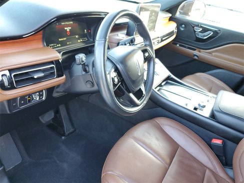 Certified 2023 Lincoln Aviator Reserve w/ Equipment Group 201A image 20