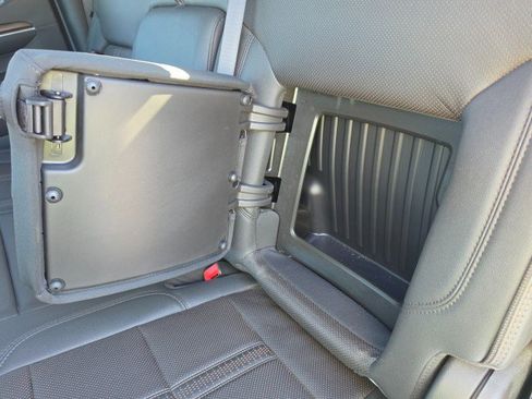 Used 2023 Chevrolet Silverado 1500 High Country w/ High Country Premium Package image 24