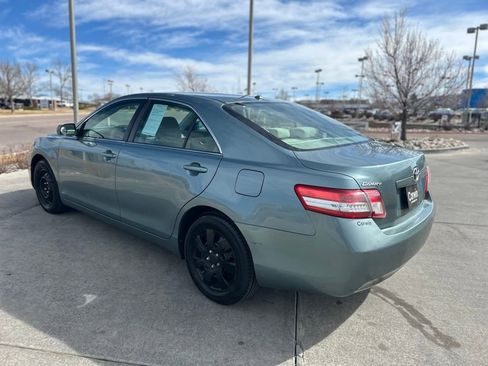 Used 2010 Toyota Camry image 5
