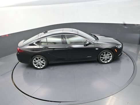 Used 2019 Buick Regal Avenir w/ Driver Confidence Package II FWD image 22