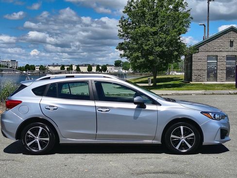 Used 2019 Subaru Impreza 2.0i Premium w/ Eyesight & BSD/Rcta & SRF AWD/4WD image 8