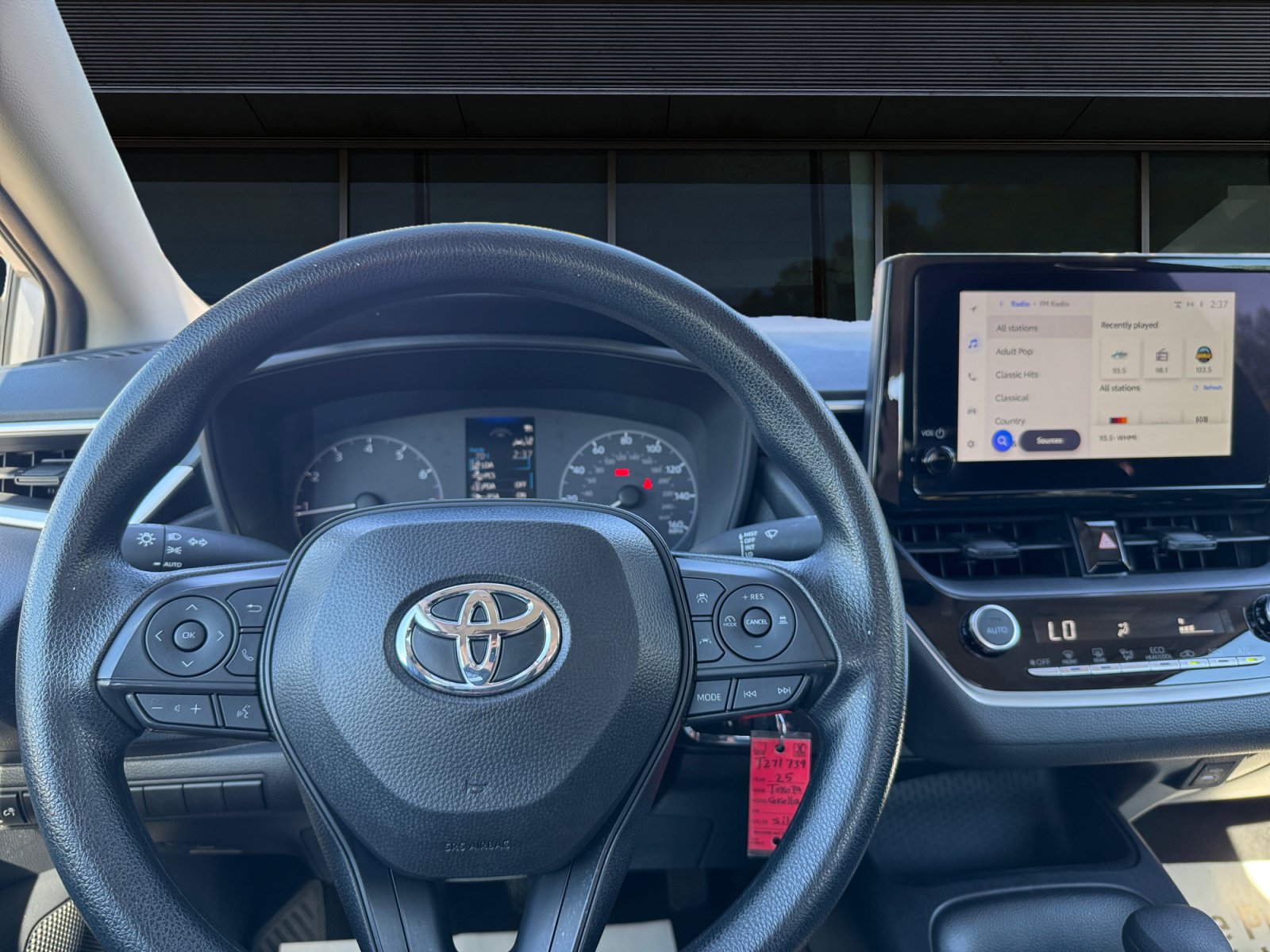 Used 2025 Toyota Corolla LE FWD image 3