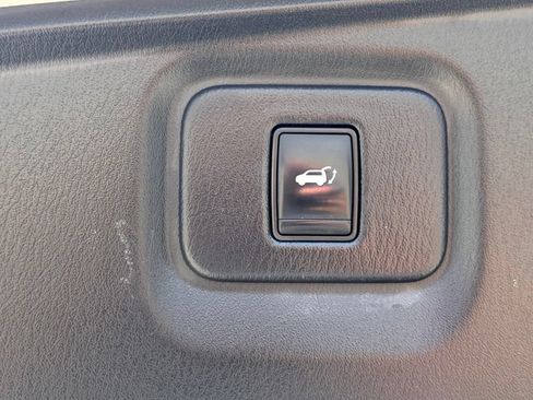 Used 2015 Nissan Pathfinder Platinum w/ Cargo Package FWD image 14