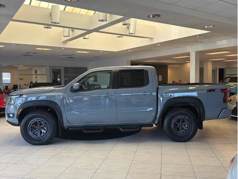 Used 2026 Nissan Frontier PRO-4X w/ Pro-4x Convenience Package AWD/4WD image 8