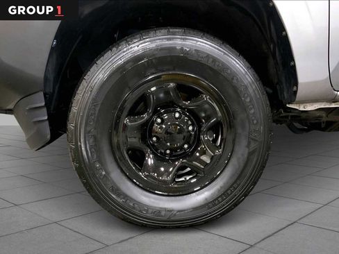 Used 2022 Toyota Tacoma SR image 8