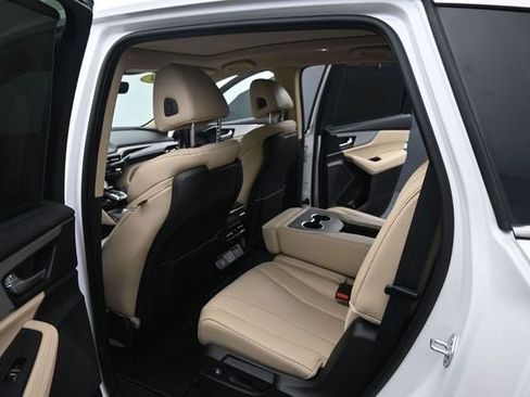 Used 2024 Acura MDX SH-AWD w/ Technology Package image 19