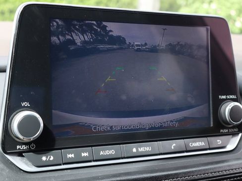 Used 2023 Nissan Rogue S FWD image 26