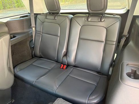 New 2026 Lincoln Aviator AWD image 23