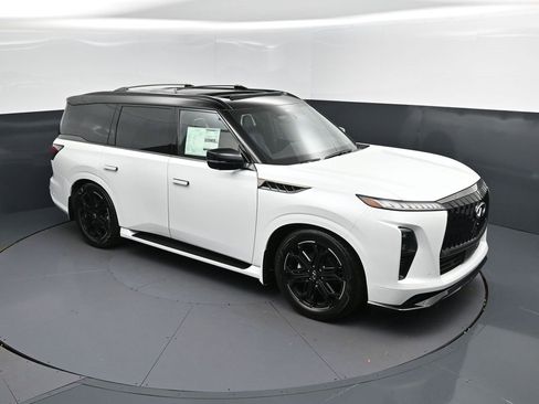 New 2026 INFINITI QX80 4WD w/ Sport Exterior Package image 39