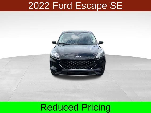Used 2022 Ford Escape SE w/ Convenience Package AWD/4WD image 2