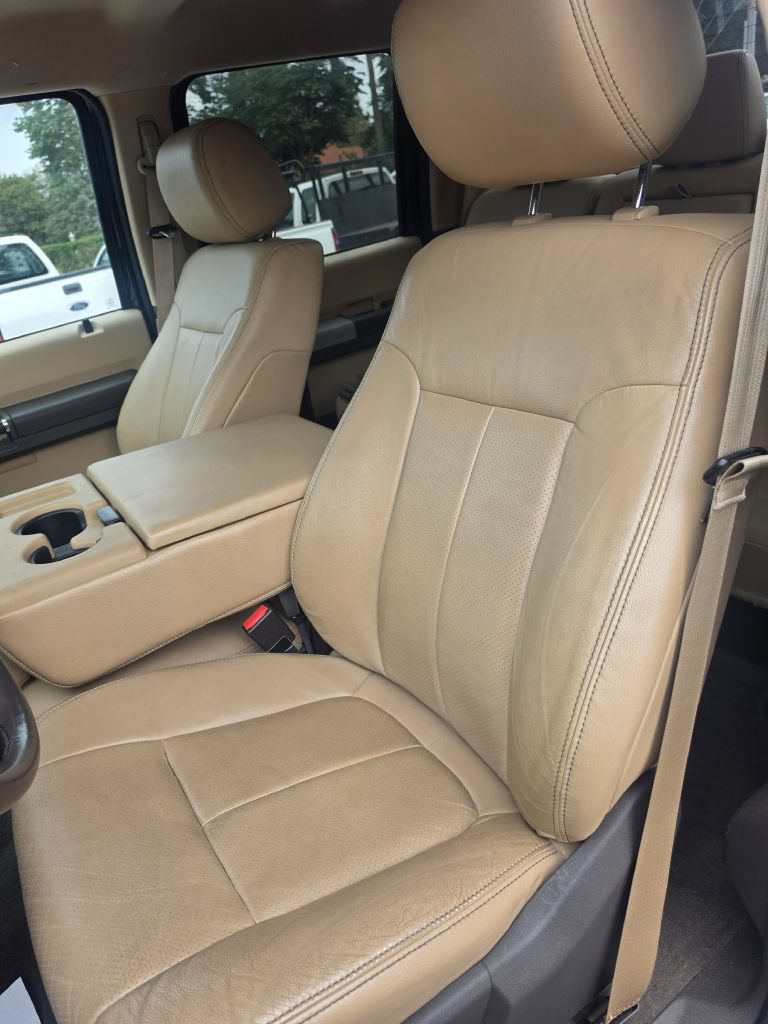 Used 2015 Ford F250 Lariat w/ Chrome Package AWD/4WD image 14