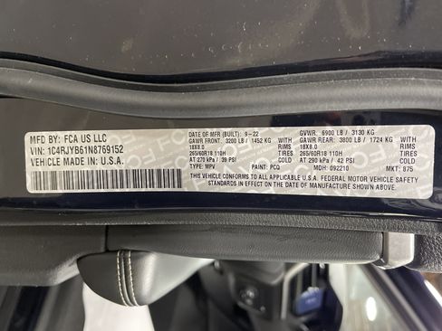 Used 2022 Jeep Grand Cherokee Limited 4xe w/ Luxury Tech Group II image 28