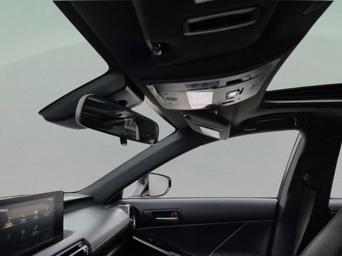 Used 2024 Lexus IS 350 F Sport RWD image 26