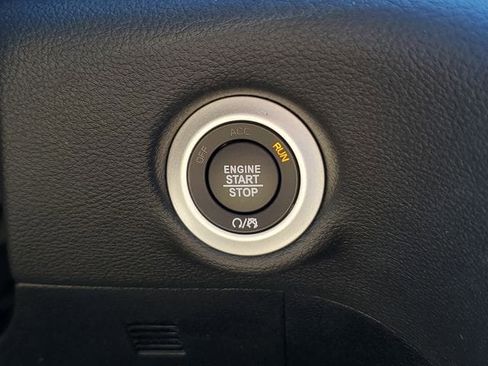 New 2026 Chrysler Pacifica Limited w/ S Appearance Package image 34