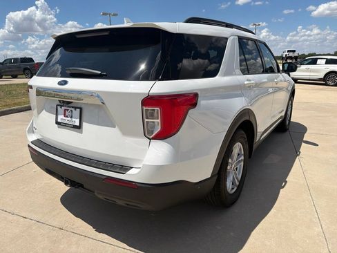 Used 2022 Ford Explorer XLT w/ Class IV Trailer Tow Package RWD image 5
