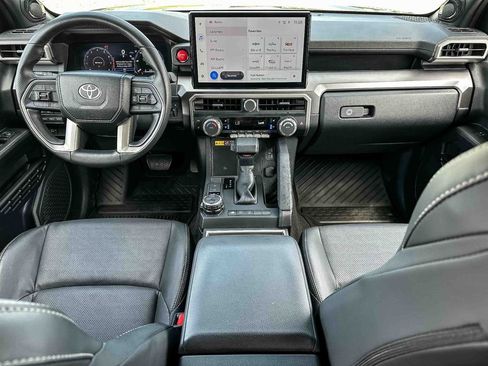 Used 2025 Toyota 4Runner TRD Off-Road Premium w/ Tow Technology Package AWD/4WD image 11