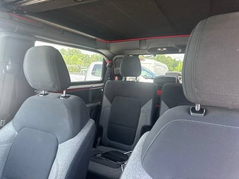 Certified 2023 Ford Bronco Big Bend w/ Sasquatch Package AWD/4WD image 9