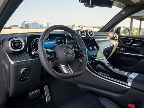 Used 2026 Mercedes-Benz GLC 300 4MATIC image 16