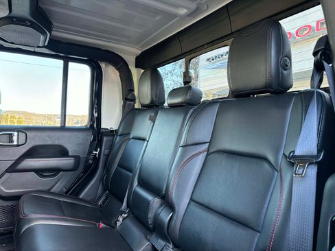 Used 2022 Jeep Gladiator Rubicon w/ LED Lighting Group image 14