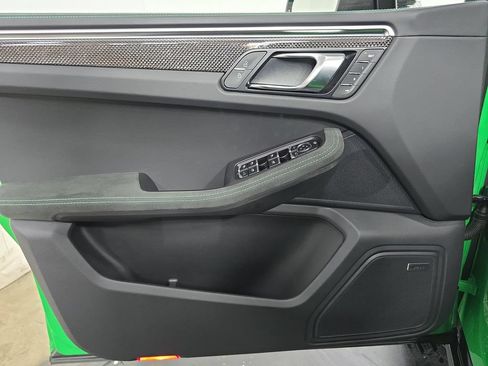Certified 2024 Porsche Macan GTS AWD/4WD image 22