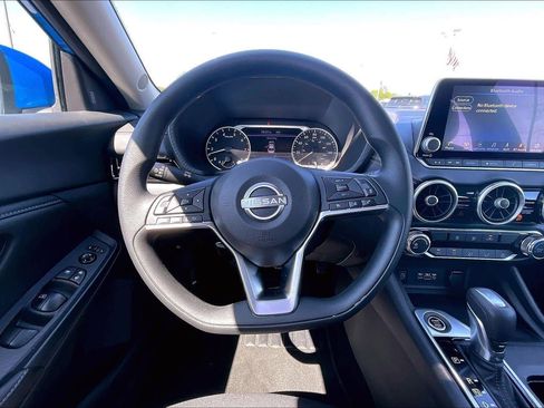 Used 2024 Nissan Sentra SV FWD image 5