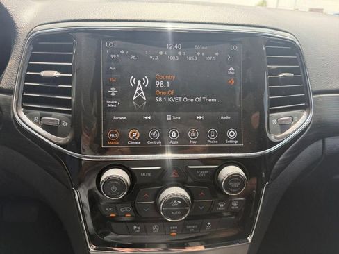 Used 2022 Jeep Grand Cherokee Laredo X RWD image 20