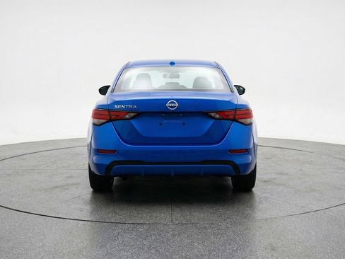 Used 2025 Nissan Sentra SV image 7