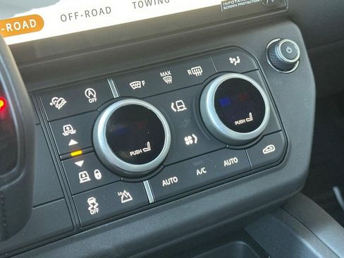 New 2026 Land Rover Defender 110 Trophy Edition AWD/4WD image 17