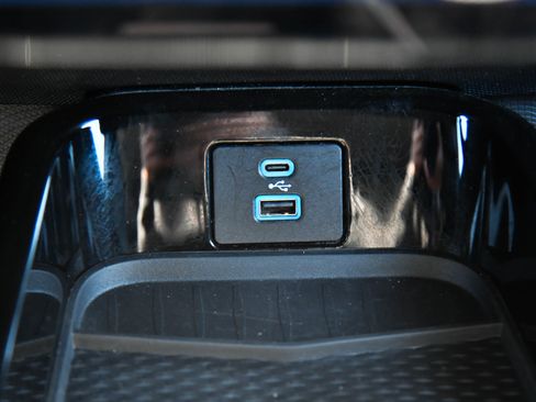 Used 2024 Ford Mustang Mach-E Select image 32