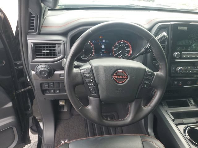 Used 2023 Nissan Titan PRO-4X w/ Pro-4x Convenience Package AWD/4WD image 15