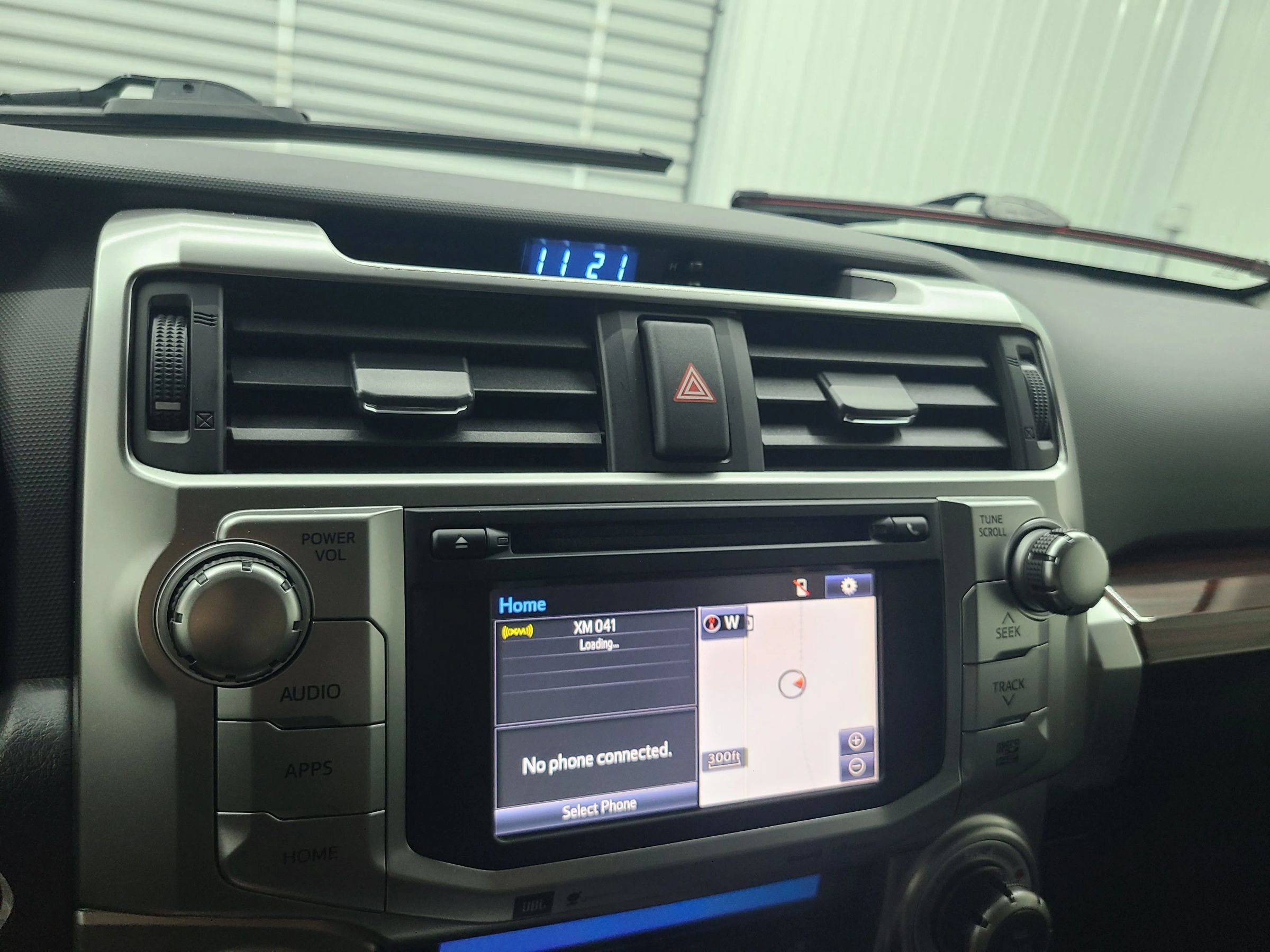 Used 2018 Toyota 4Runner Limited AWD/4WD image 34