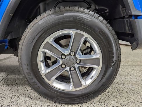 Used 2022 Jeep Wrangler Unlimited Sahara w/ LED Lighting Group image 10